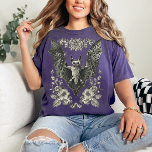 Gothic Bat Floral Unisex T-Shirt – Vintage Style Graphic Tee for Halloween and Everyday Wear